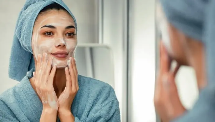 بهترین شوینده صورت | بهترین برند های شوینده صورت